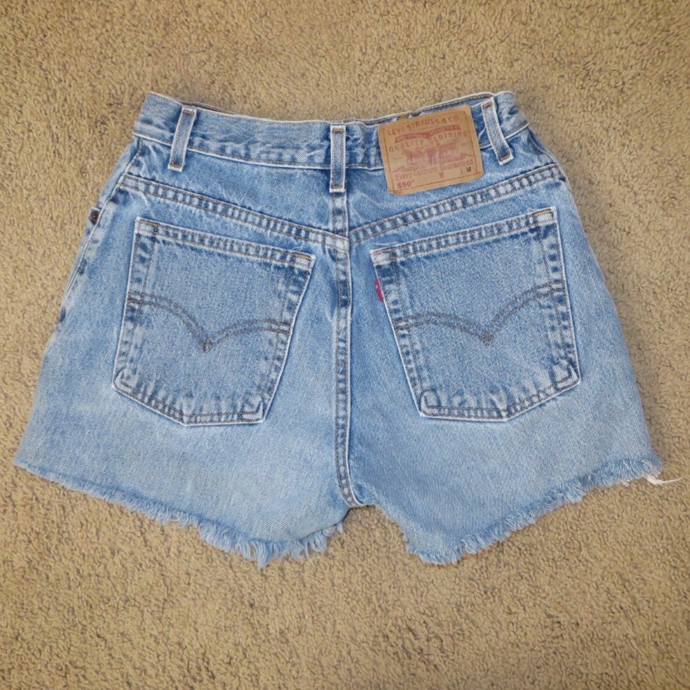High waisted Levi 550 cut off shorts